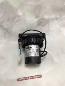 Насос послойной загрузки Vaillant ecoCOMPACT (арт. 0020174293) Насос послойной загрузки Vaillant ecoCOMPACT (арт. 0020174293)